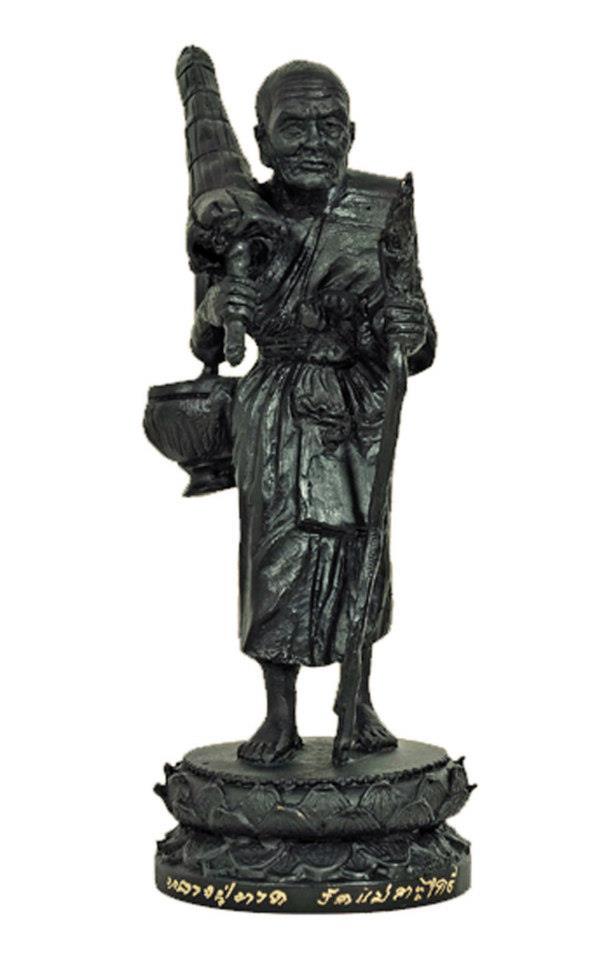 Heilige Statue von Luang Pu Thuat, einer hoch angesehenen Figur im thailändischen Buddhismus.